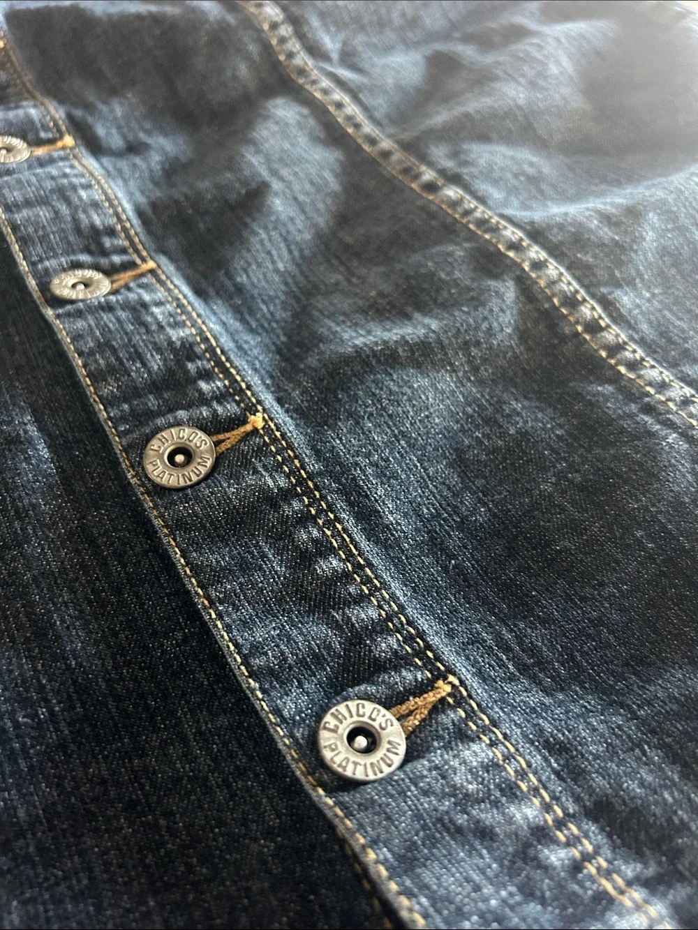 Chico’s Dark Blue Button-Front Stretch Denim Skirt Size 2.5 (Large/X Large 14)